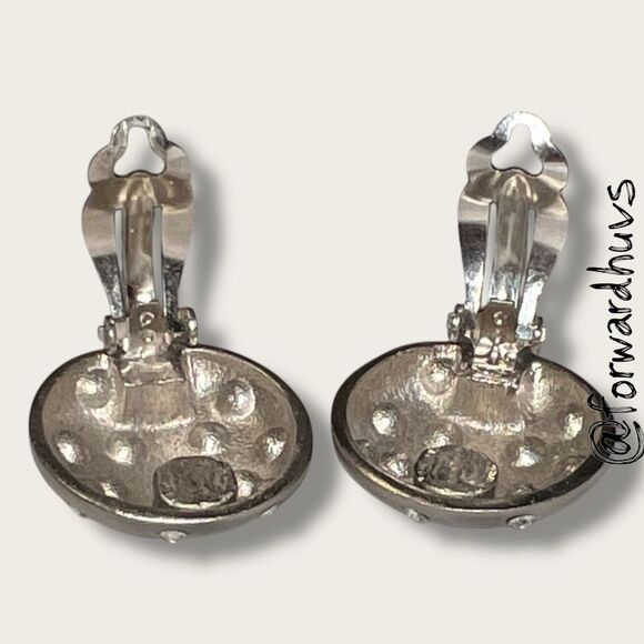 Vintage Silver Tone Clip-On Earrings – Clear Rhinestone Embellishment - Picture 4 of 8